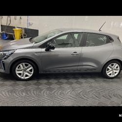 Renault Clio 5 E-Tech full hybrid 145 Evolution occasion - F&eacute;camp - photo 2/26