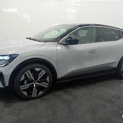 Renault Megane E-Tech Megane E-Tech 220 ch autonomie confort GSR2 Iconic F&eacute;camp