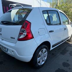 Dacia Sandero 1.5 DCI 75CH FAP ECO&sup2; AMBIANCE Qu&eacute;vert