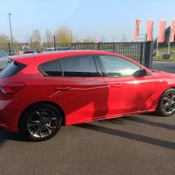 Ford Focus 1.0 ECOBOOST 125CH MHEV ST-LINE H&eacute;nin-Beaumont