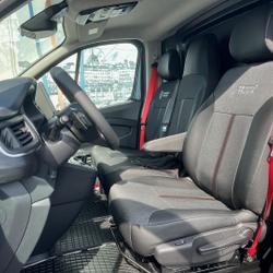 Renault Trafic NEUF: GRIS COMETE L1H1 DCI 170CV BVA9 EXCLUSIVE + OPTIONS 4060 &euro; Carquefou