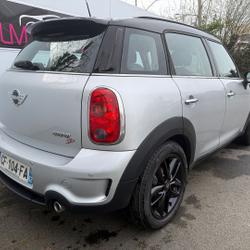 Mini Countryman COOPER SD 143CH Qu&eacute;vert