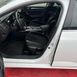 Renault Megane 4 1.6 DCI 165CH ENERGY INTENS EDC Beaucouz&eacute;