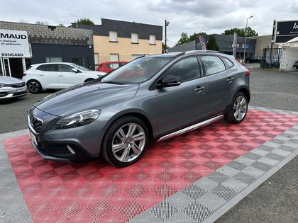 Volvo V40 Cross Country - D4 190CH START&STOP XENIUM GEARTRONIC - 13 990 €