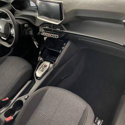 Peugeot 208 Hybrid 110 e-DCS6 Style Saint-Jean-de-Monts