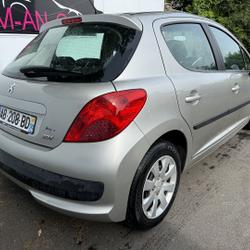 Peugeot 207 1.4 HDI70 PREMIUM 5P Qu&eacute;vert