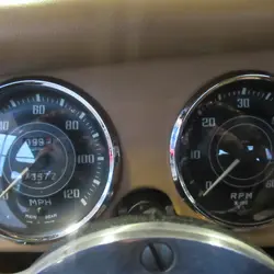 Triumph TR3  Saint-L&eacute;ger-de-Lini&egrave;res