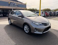 Toyota Auris 132 VVT-I DYNAMIC