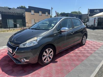 Peugeot 208 - 1.4 HDI FAP STYLE 5P - 8 790 €