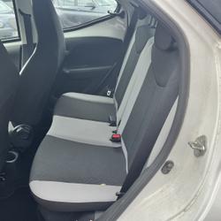 Toyota Aygo 1.0 VVT-I 69CH X-PLAY 5P occasion - Beaucouz&eacute; - photo 3/11