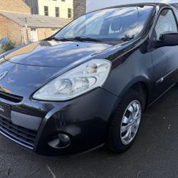 Renault Clio 3 1.2 16V 75CH EXPRESSION CLIM 3P Qu&eacute;vert