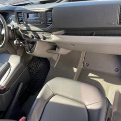 Volkswagen Crafter FOURGON VAN 30 L3H3 2.0 TDI 102 CH Saint-Jean-de-Monts