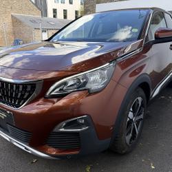 Peugeot 3008 1.6 BLUEHDI 120CH ALLURE S&S Qu&eacute;vert