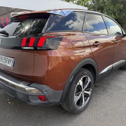 Peugeot 3008 1.6 BLUEHDI 120CH ALLURE S&S Qu&eacute;vert