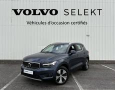 Volvo XC40 Cerisé