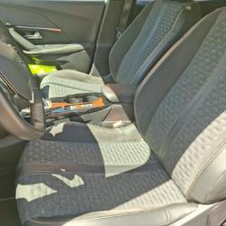 Peugeot 2008 1.5 BlueHDI 130 EAT8 ROADTRIP Sa&iuml;x