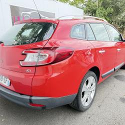 Renault Megane 3 Estate 1.9 DCI 130CH FAP DYNAMIQUE Qu&eacute;vert