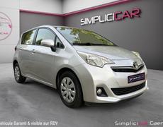 Toyota VersoS Saint-Martin-de-Fontenay