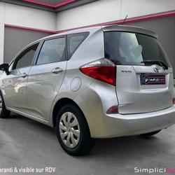 Toyota VersoS Verso-S 100 VVT-i Dynamic MultiDrive S Saint-Martin-de-Fontenay