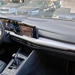 Volkswagen Golf 8 2.0 TDI 115 Life Business Mions