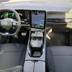 Renault Espace 5 Espace E-Tech hybrid 200 esprit Alpine Saint-Martin-de-Fontenay