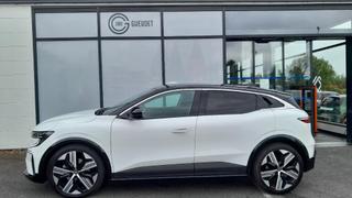 Renault Megane E-Tech  - photo 1