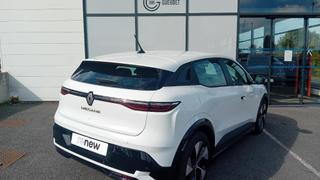 Renault Megane E-Tech  - photo 3