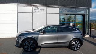 Renault Megane E-Tech  - photo 1