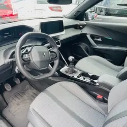 Peugeot 2008 1.2 PURETECH 130CH S&S ALLURE M&eacute;rignac