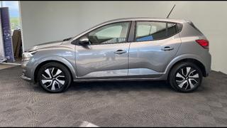Dacia Sandero  - photo 1