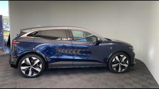 Renault Megane E-Tech  - photo 4
