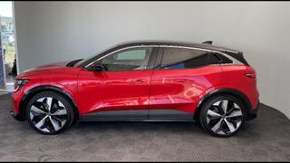 Renault Megane E-Tech  - photo 1