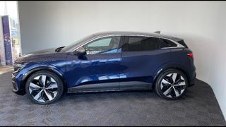 Renault Megane E-Tech  - photo 1