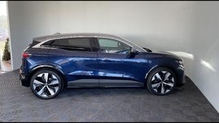Renault Megane E-Tech  - photo 4