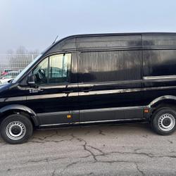Volkswagen Crafter VAN 35 L3H3 2.0 TDI 177 CH BVA BUSINESS occasion - Besan&ccedil;on - photo 2/22