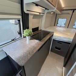 Fourgon Burstner FIAT DUCATO 2.2L JTD - 140 BVA occasion - Pac&eacute; - photo 3/15