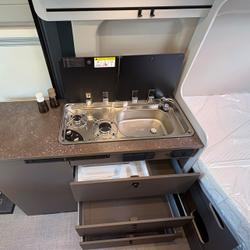 Fourgon Burstner FIAT DUCATO 2.2L JTD - 140 BVA occasion - Pac&eacute; - photo 3/15