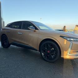 DS DS4 E-TENSE 225ch Performance Line + S&eacute;n&eacute;