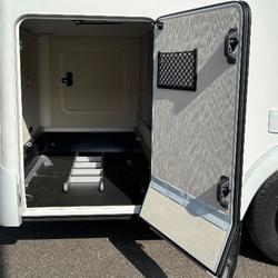 Profile Hymer MERCEDES SPRINTER 170 CV 317 CDI La Balme-de-Sillingy
