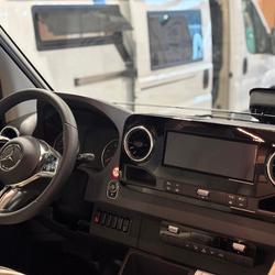 Fourgon Hymer MERCEDES 190 CV BVA La Balme-de-Sillingy