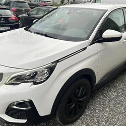 Peugeot 3008 1.5 BLUE HDI TURBO Pir&eacute;-Chanc&eacute;