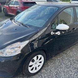 Peugeot 208 1.2 Pir&eacute;-Chanc&eacute;