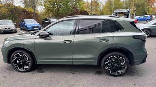 Volkswagen Tiguan  - photo 1