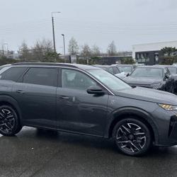 Peugeot 5008 Hybrid 145 GT e-DCS6 + VISION 360 / DRIVE ASSIST Brest