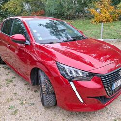 Peugeot 208 208 PureTech 100 S&S EAT8 Allure Business Villefontaine