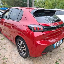 Peugeot 208 208 PureTech 100 S&S EAT8 Allure Business Villefontaine