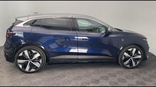 Renault Megane E-Tech  - photo 4