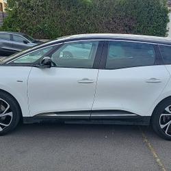 Renault Grand Scenic 4 Grand Scenic TCe 140 FAP EDC SL Black Edition B&eacute;ziers