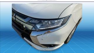 Mitsubishi Outlander  - photo 3
