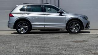 Volkswagen Tiguan  - photo 1